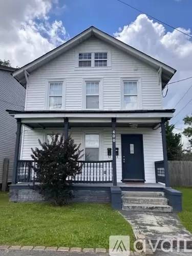 Main picture of 400 Jamestown Ave