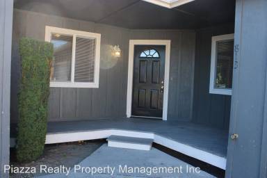 Main picture of 811 Peterson Rd
