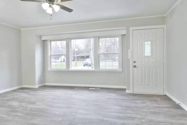 Main picture of 2344 Clearview Ave NW