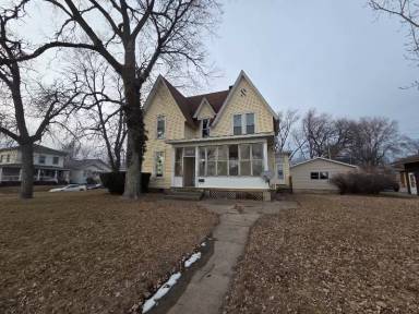 Main picture of 332 Desoto St