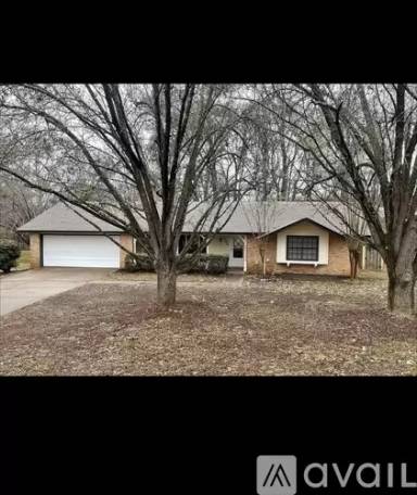 Main picture of 233 Pecan Creek Dr