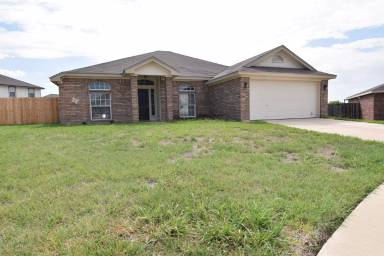 Main picture of 4002 Bade Ct