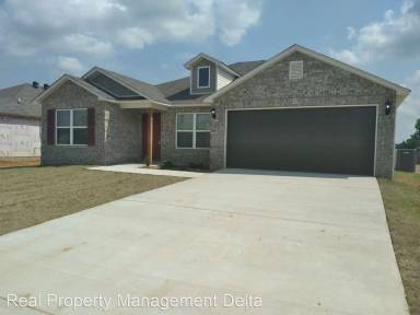 Main picture of 104 Sunland Dr
