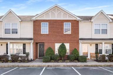 Main picture of 423 Shoshone Pl