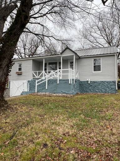 Main picture of 406 S 1st St