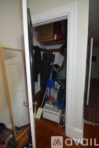 Main picture of 1209 Beacon St