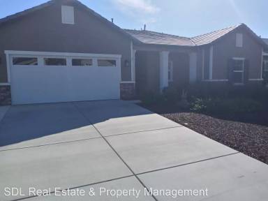 Main picture of 26415 Redoak St
