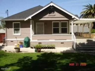 Main picture of 15996 Linda Ave