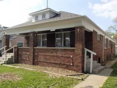 Main picture of 4016 E 11th St
