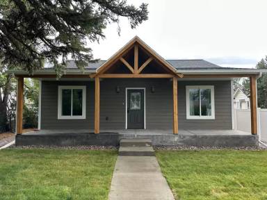 Main picture of 2720 1st Ave S