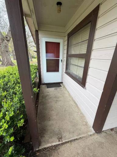 Main picture of 3019 W Collin St