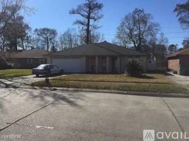 Main picture of 2424 Oakmere Dr