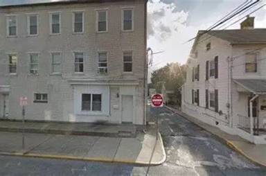 Main picture of 224 2nd St