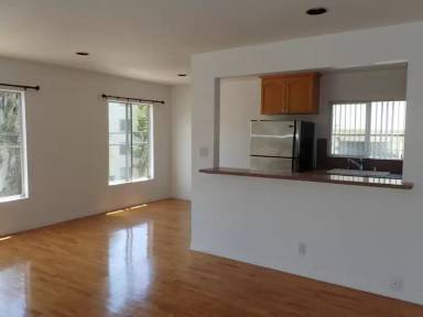 Main picture of 1025 Idaho Ave