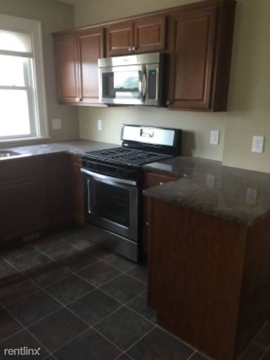 Main picture of 1355 Union St