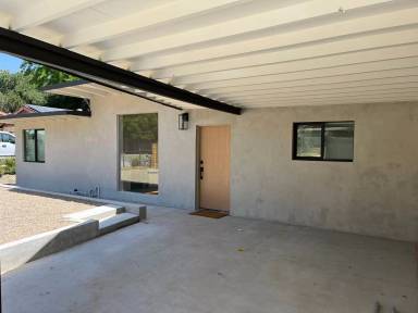 Main picture of 260 N Alvarado St