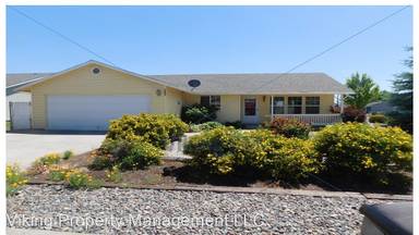 Main picture of 910 NE Snowberry St