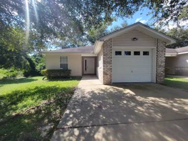 Main picture of 801 Hayley Marie Ct