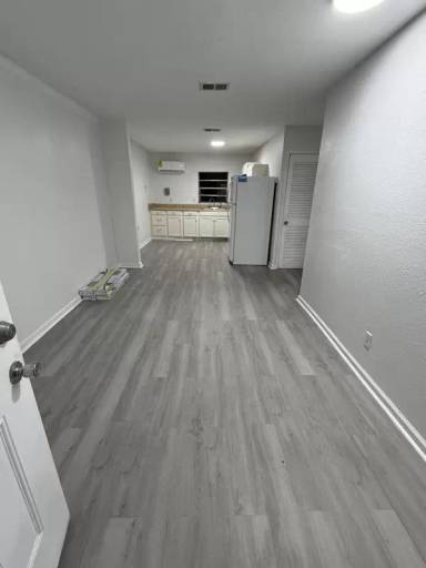 Main picture of 4015 Silver Sands Rd