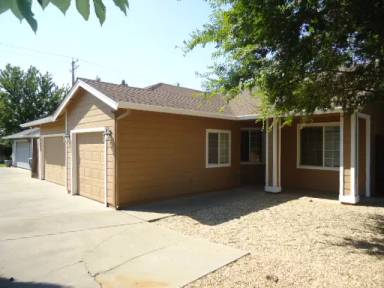 Main picture of 2689 Silver Oak Dr