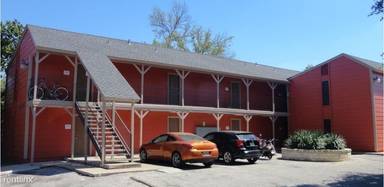 Main picture of 2705 Manor Rd