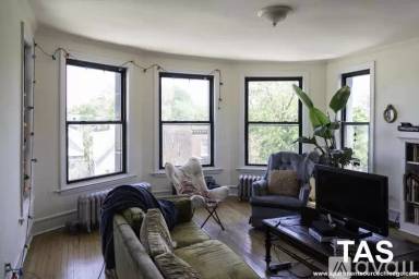 Main picture of 2330-38 N Spaulding Ave