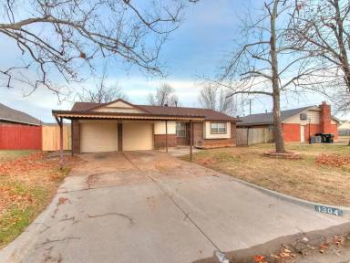 Main picture of 1304 Regency Blvd