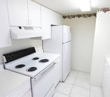 Main picture of 818 Sky Lake Cir