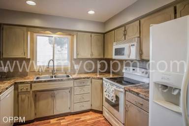 Main picture of 15116 Hillside Dr