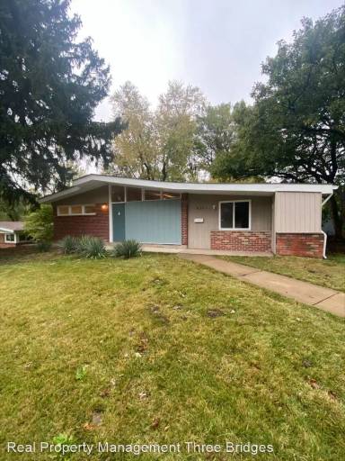 Main picture of 8301 Woodhurst Dr