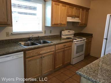 Main picture of 2113 Lee St