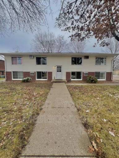 Main picture of 2216 Piper Pl