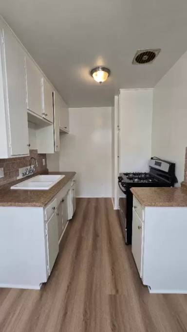 Main picture of 516 N Mar Vista Ave