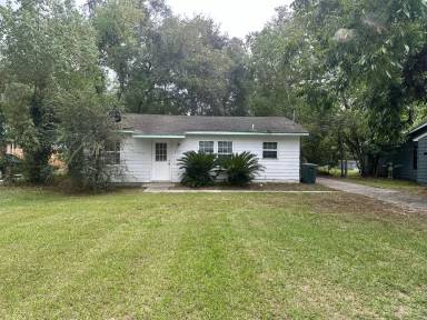 Main picture of 815-819 E Brookwood Pl