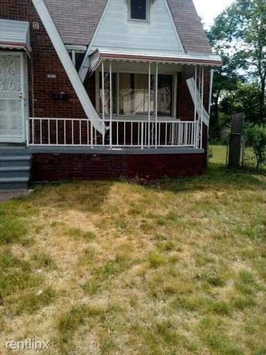 Main picture of 15073 Ward St