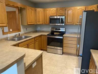 Main picture of 2535 Deerfield Dr