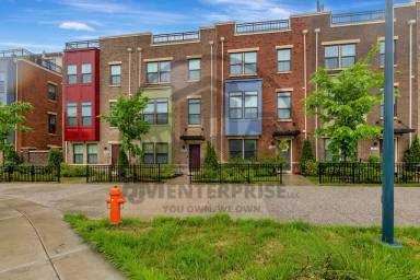 Main picture of 1016 N Durham St