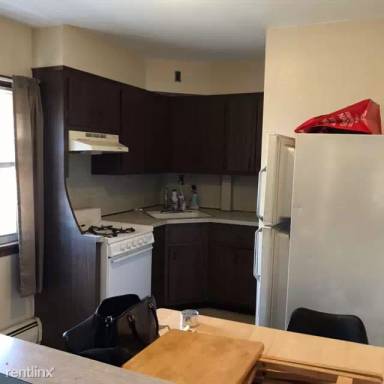 Main picture of 70 Passaic St