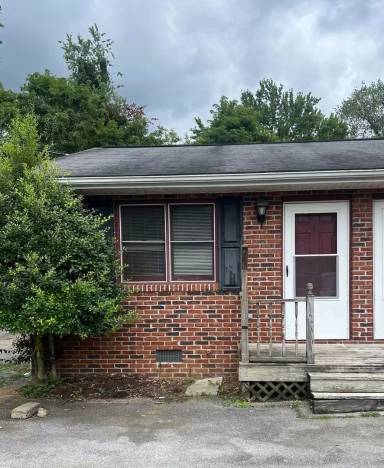 Main picture of 409 Brookhaven Dr
