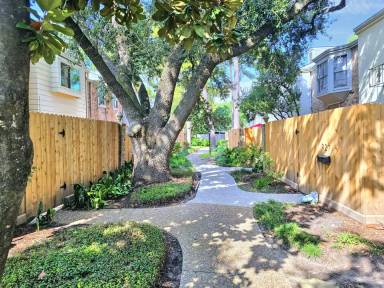 Main picture of 933 Wax Myrtle Ln