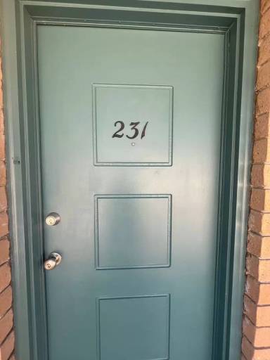 Main picture of 555 N Stewart St