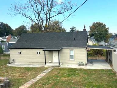 Main picture of 8635 S Grand Ave