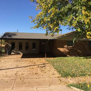 Main picture of 2712 Palmetto Dr