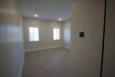 Main picture of 5208 Manila Ave