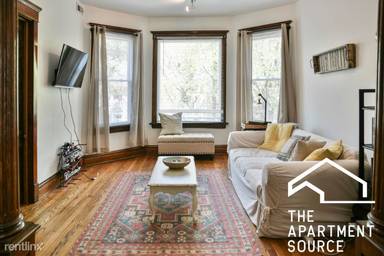 Main picture of 1517 W Oakdale Ave