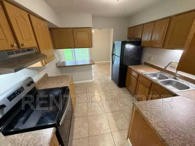 Main picture of 4305 S Semoran Blvd