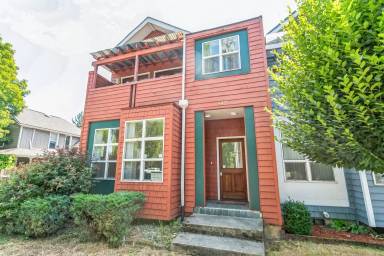 Main picture of 842 SE Walnut St