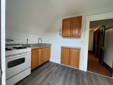 Main picture of 659 Whitney Ave