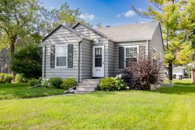 Main picture of 2640 4th Ave N