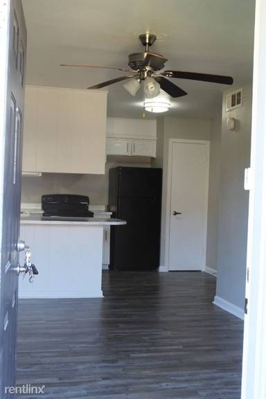 Main picture of 825 Norwood Dr